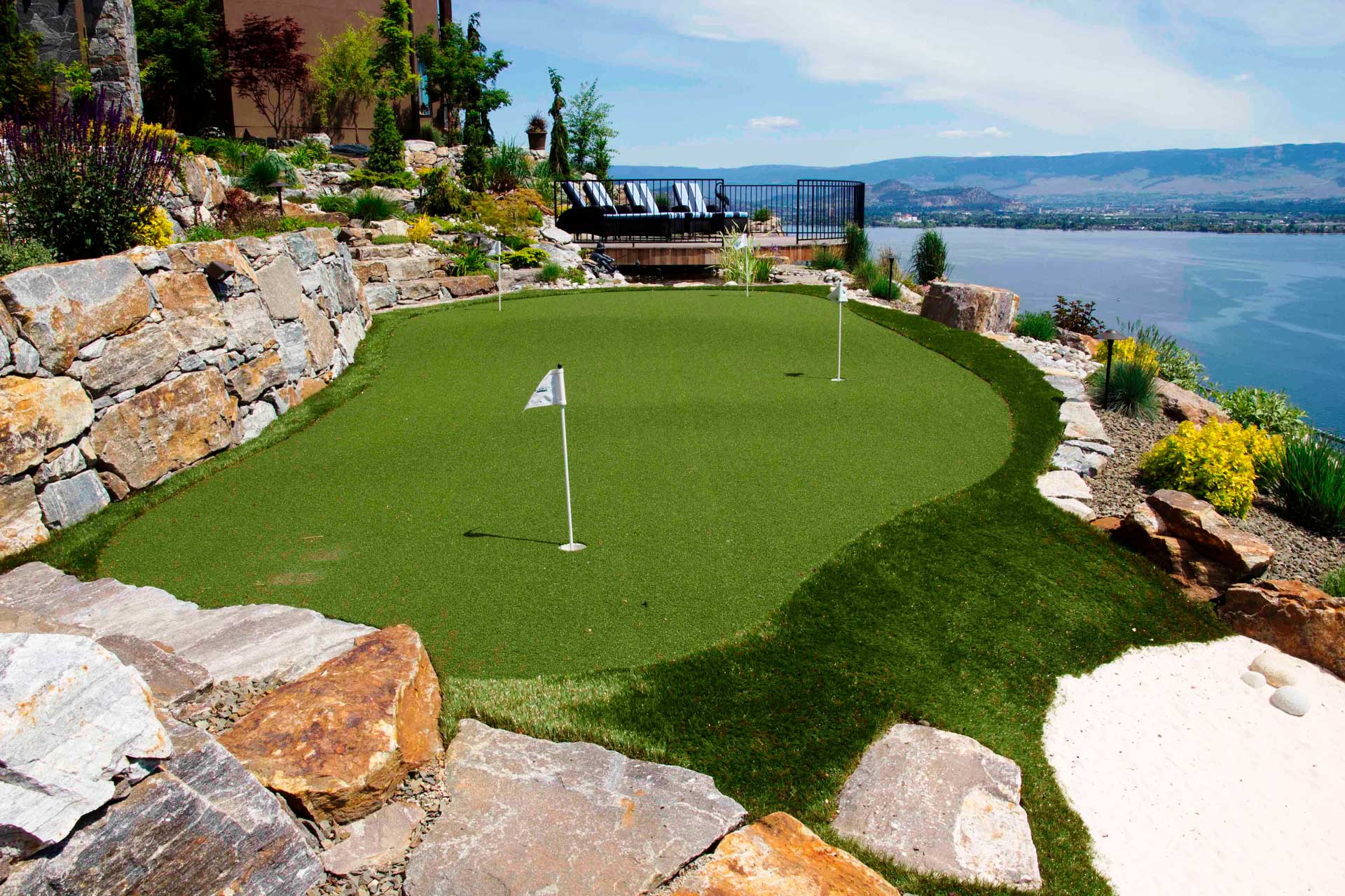 SYNLawn Artificial Turf Golf overlooking water