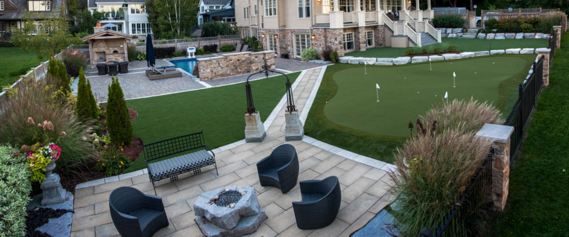 backyard with synlawn residential artificial turf