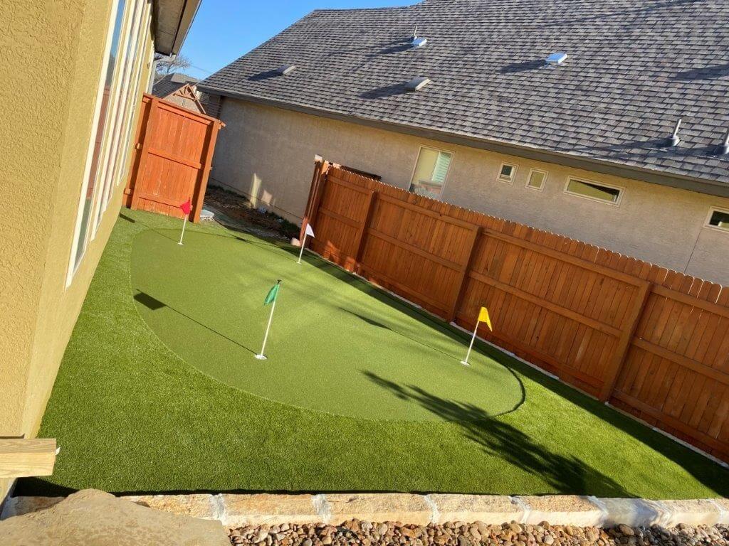 synlawn-residential-putting-green-4 synlawn-residential-putting-green-4