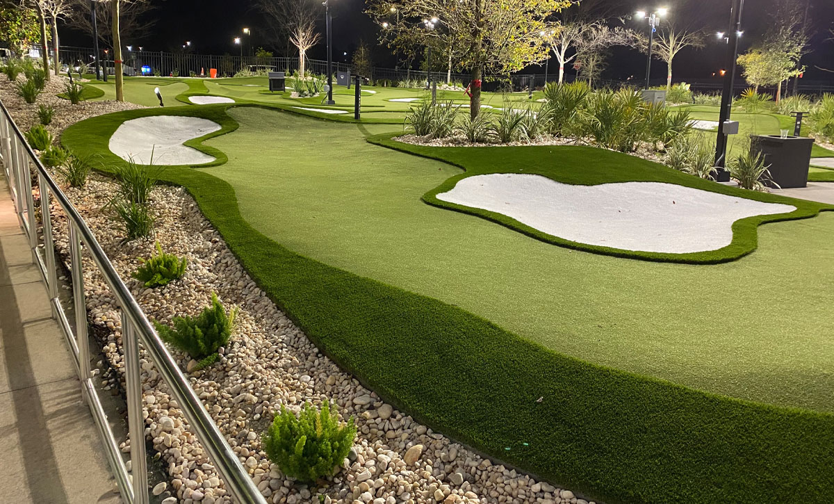 Commercial Putting Greens for Topgolf & Sports Facilities SYNLawn