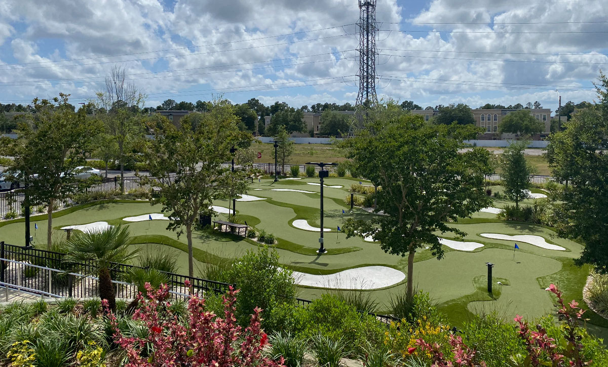 HR-TopGolf-3 Commercial artificial grass putting green from SYNLawn