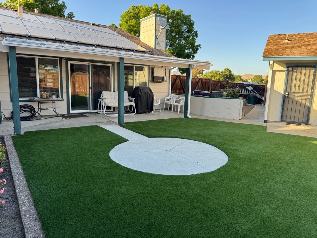 Backyard Austin Artificial Grass lawn Backyard Austin Artificial Grass lawn