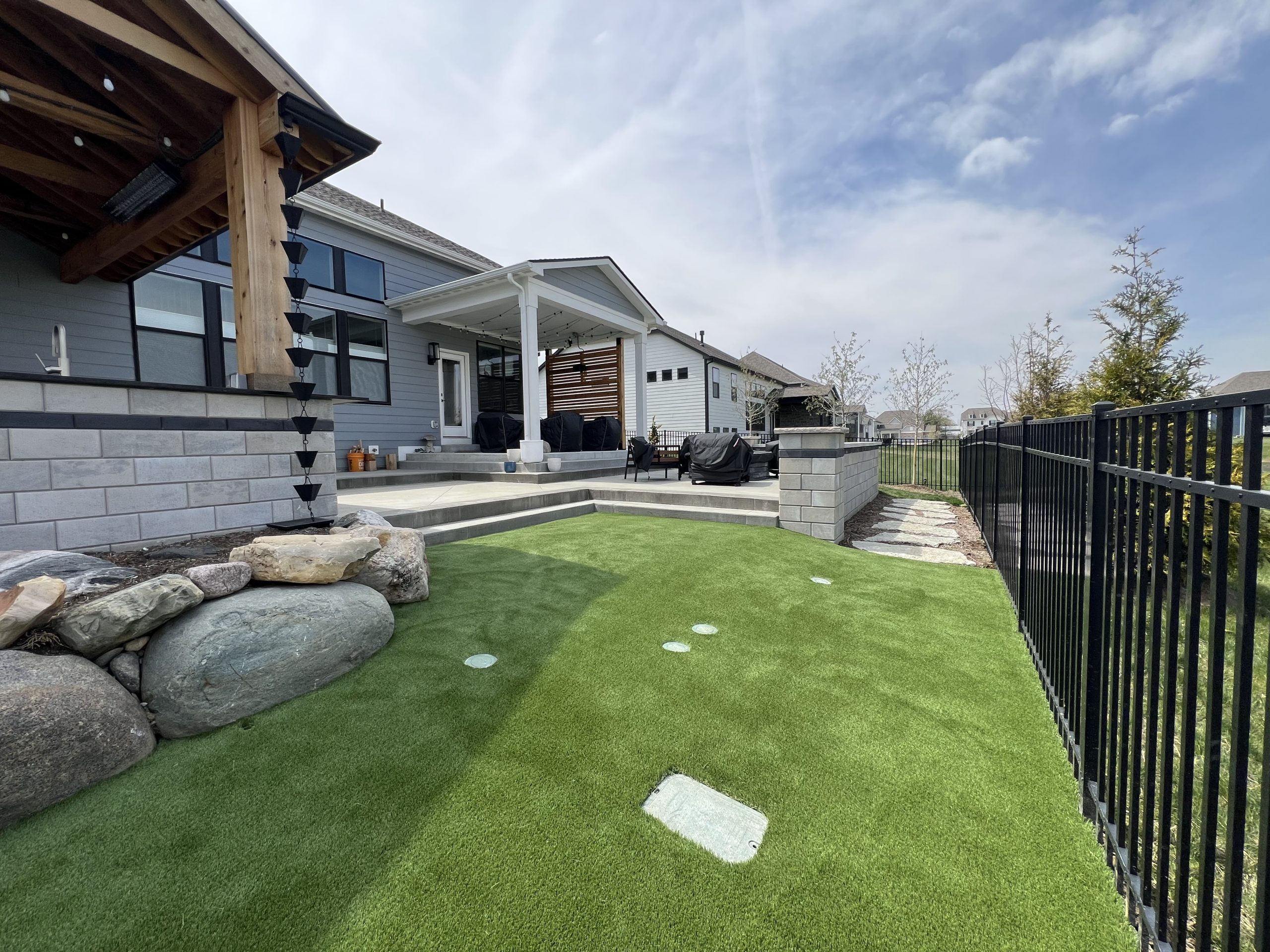 Backyard Austin synthetic turf